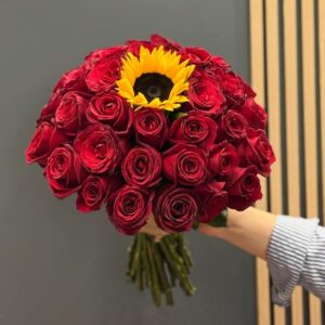 small seasonal flowers